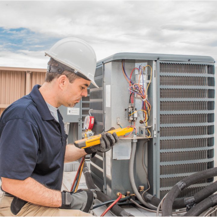 Hamilton Plumbing Pros licensed plumber on a service call in Hamilton, Ontario